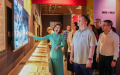 Đồng chí Nguyễn Trọng Nghĩa tới thăm và làm việc tại Bảo tàng Báo chí 